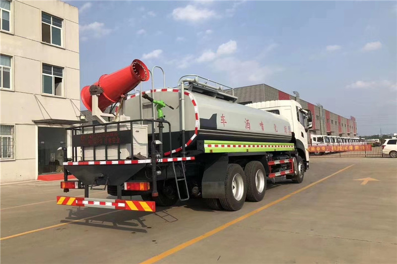 東風(fēng)天龍后八輪20噸噴霧車，國(guó)六綠化噴灑車