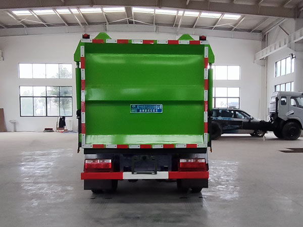 程力威牌CLW5073ZZZ6型自裝卸式垃圾車(chē)